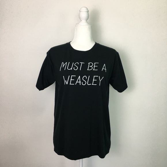 Tops - Harry Potter Black Short Sleeve Weasley Tee